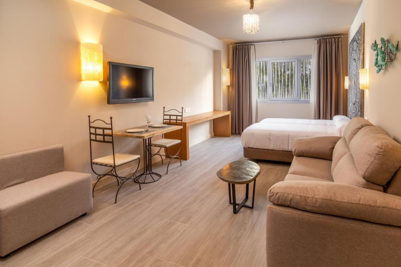 Apartamentos Sevilla Este By Qhotels Екстер'єр фото